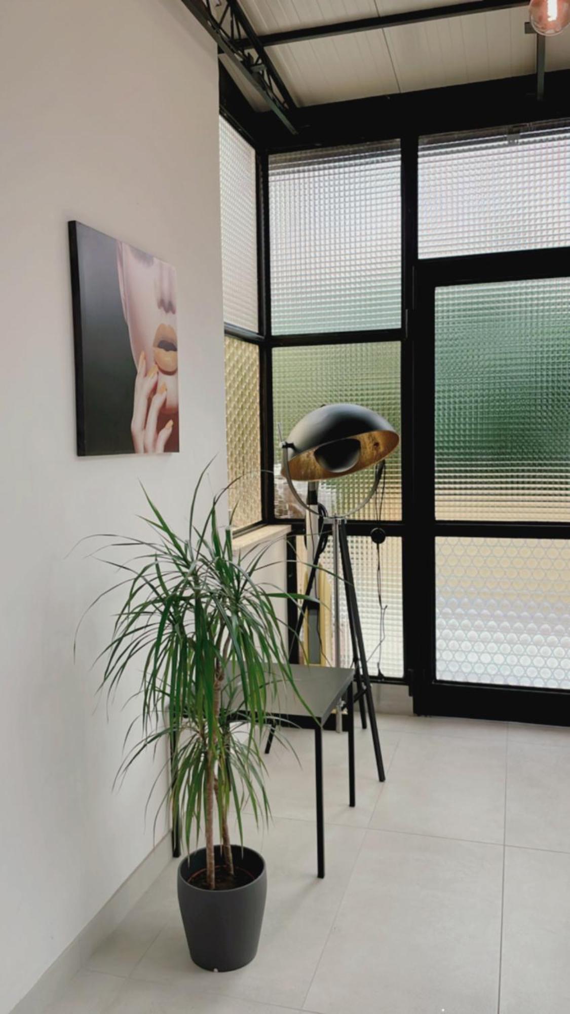 Appartement With Spacious Terrace Floramy *