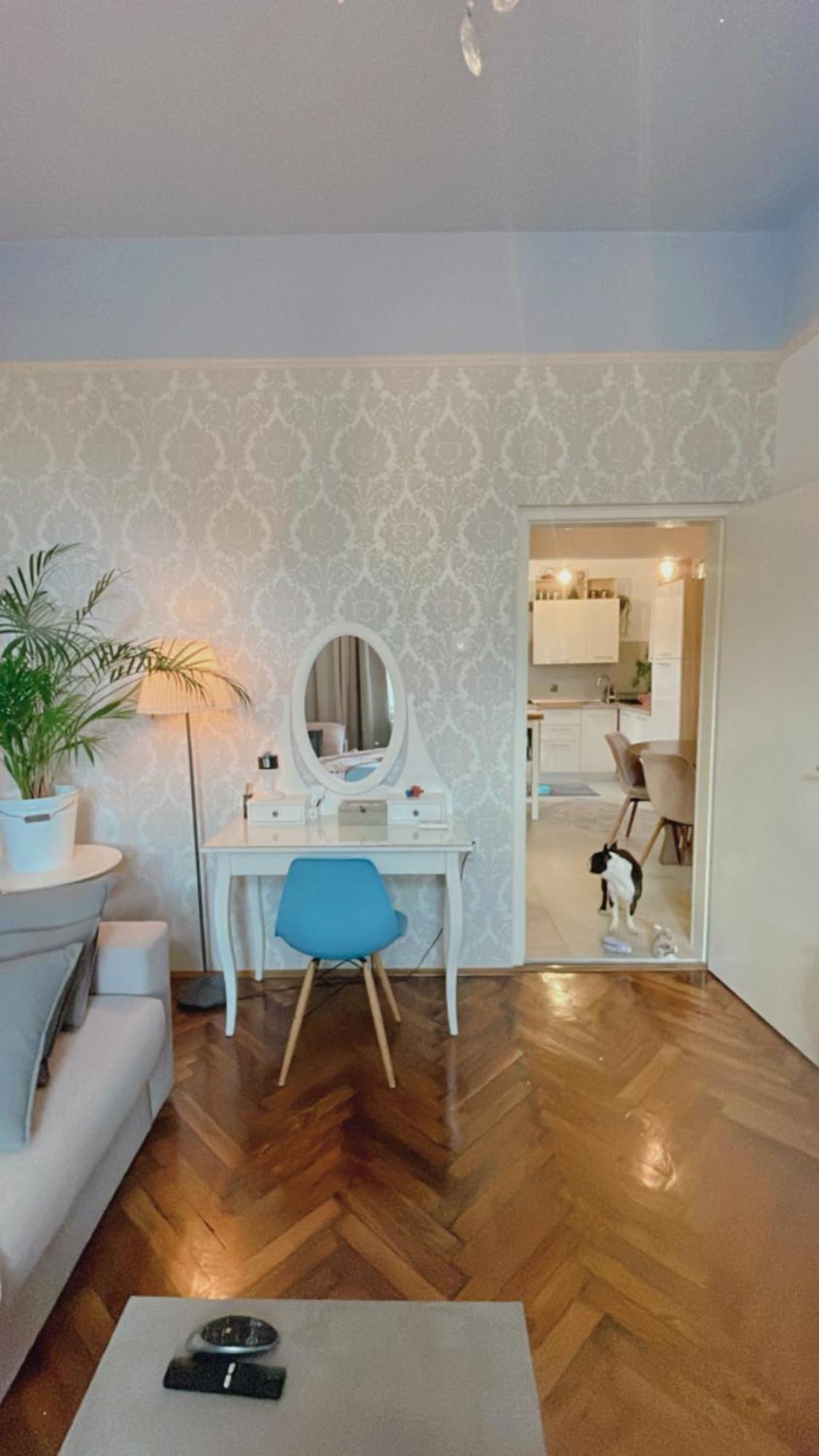 With Spacious Terrace Floramy Apartment *